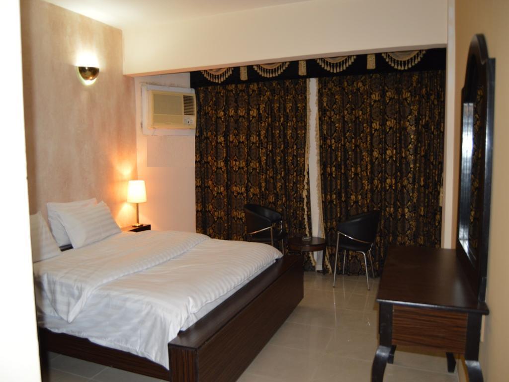 San Rock Hotel Manama Exterior photo